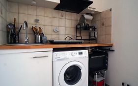 Apartment Near La Villette
